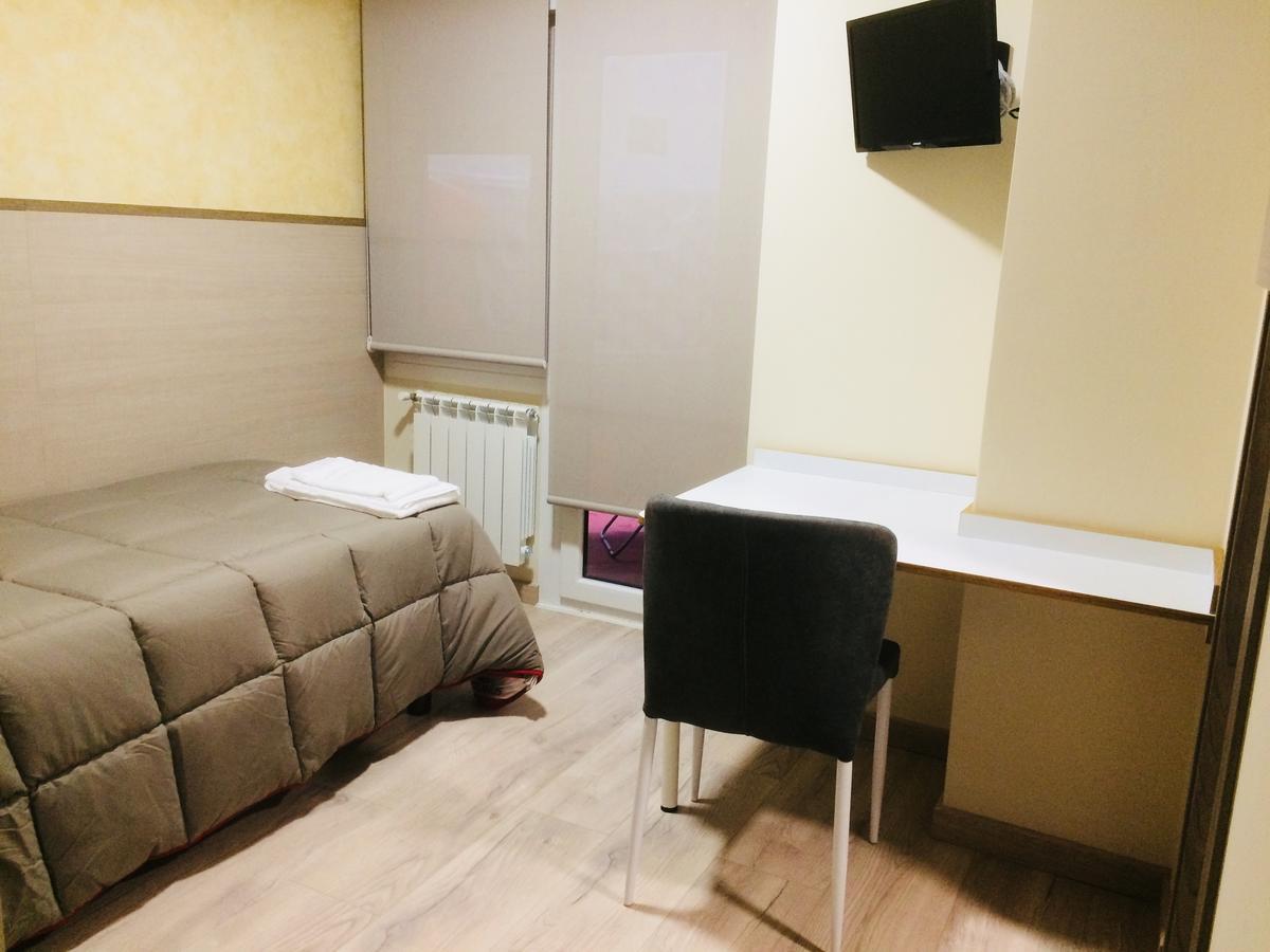 מלון סנטיאגו דה קומפוסטלה Hostal Oregar מראה חיצוני תמונה